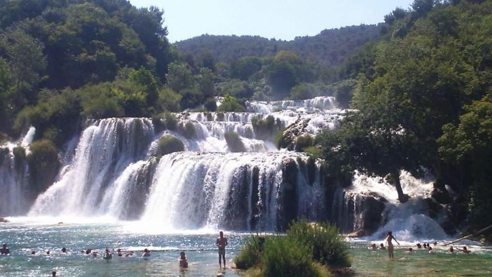 Krka Fairytale Village Rupe Exterior foto