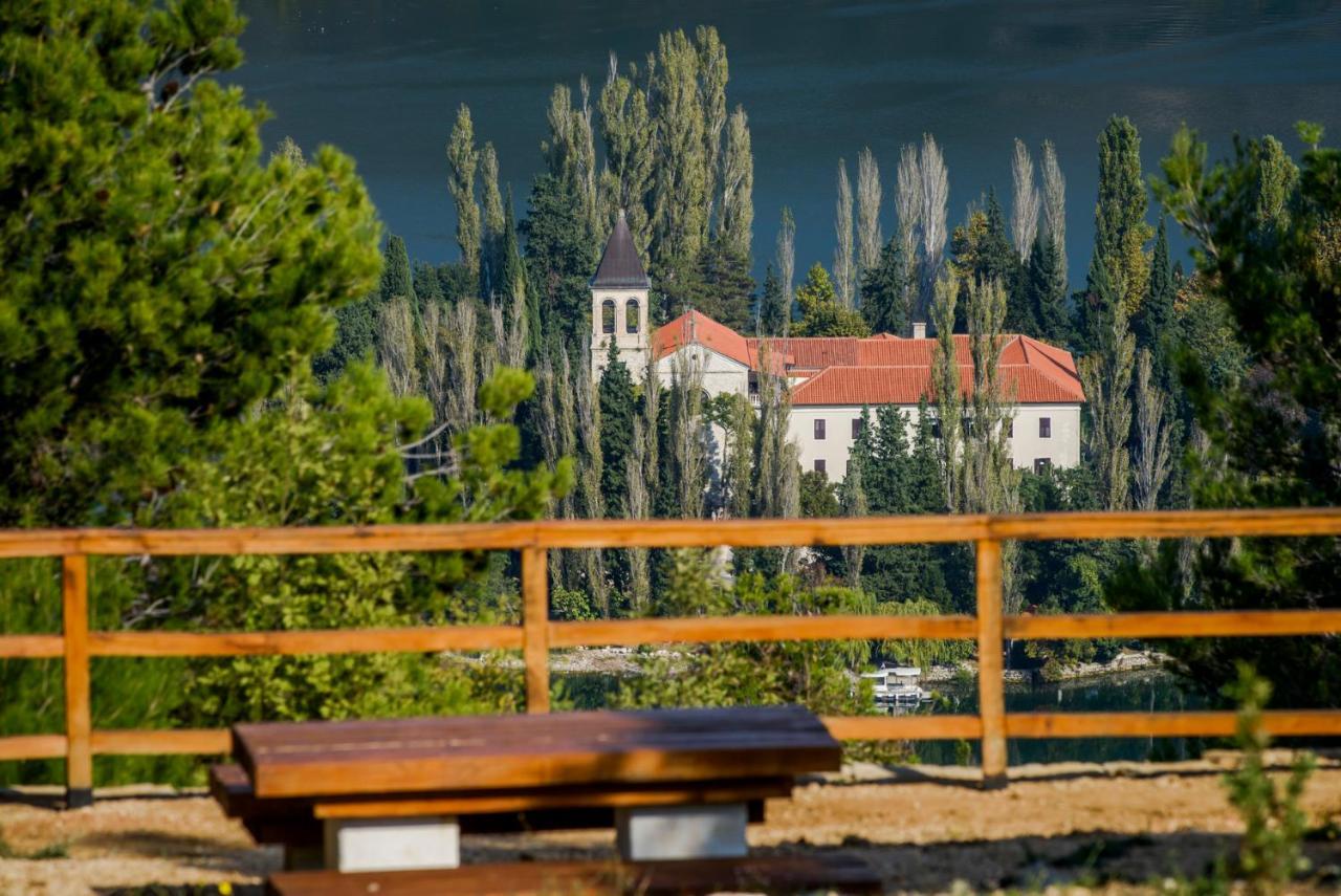Krka Fairytale Village Rupe Exterior foto