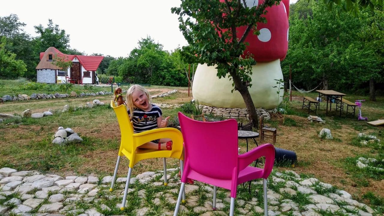 Krka Fairytale Village Rupe Exterior foto