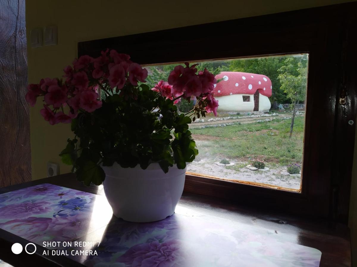 Krka Fairytale Village Rupe Exterior foto
